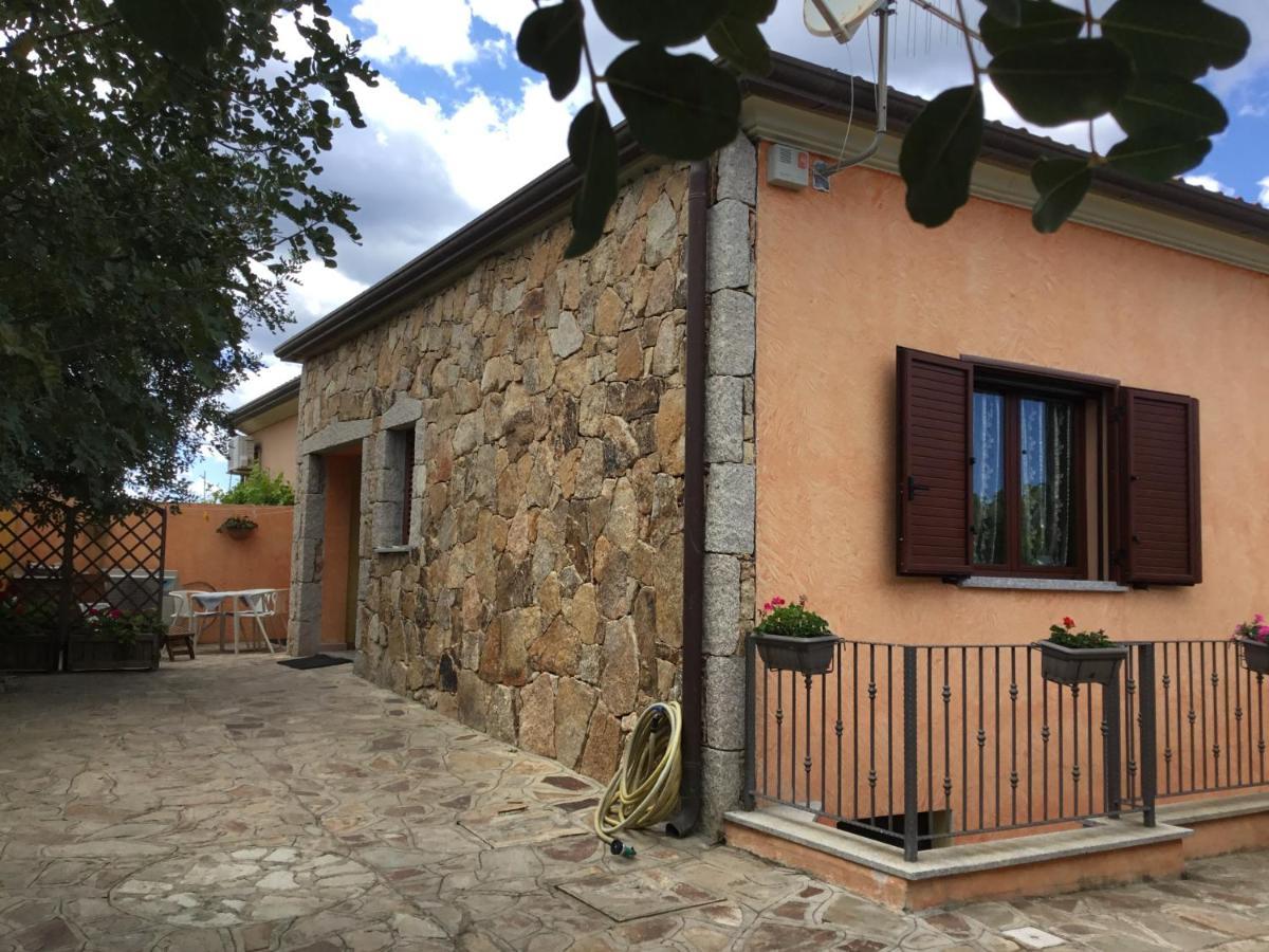 B&B Levante Posada Buitenkant foto